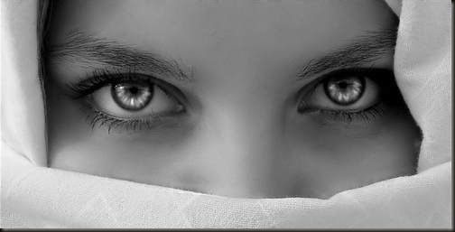 woman-eyes